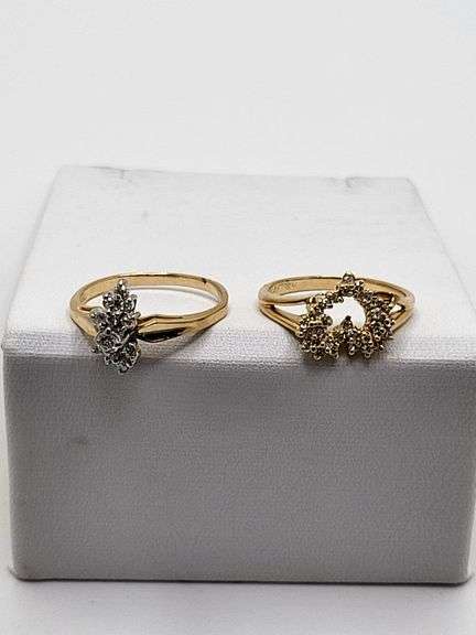 4 rings, Absolutely gorgeous 14k yellow gold and diamond cluster rings