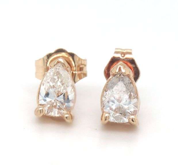 14kt Yellow gold 1ctw pear shaped diamond stud earrings