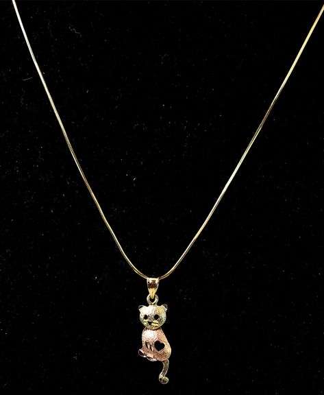Stunning 14k yellow and Rose Gold Cat Pendant Necklace