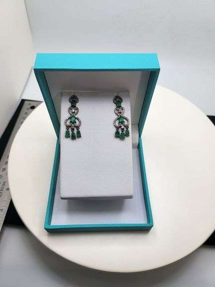 Handmade Elegant Earrings with 2.5ct Natural Colombian Emeralds & 1.5ct Diamond Accents