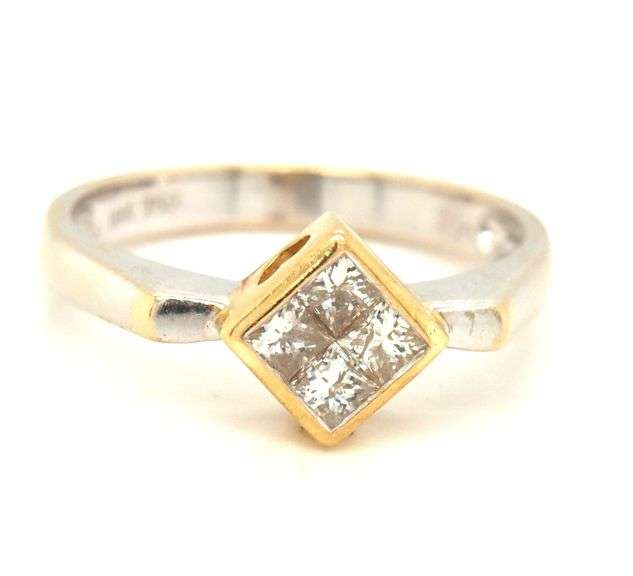 Sweet 18K W&Y Ring with Princess Cut Diamonds