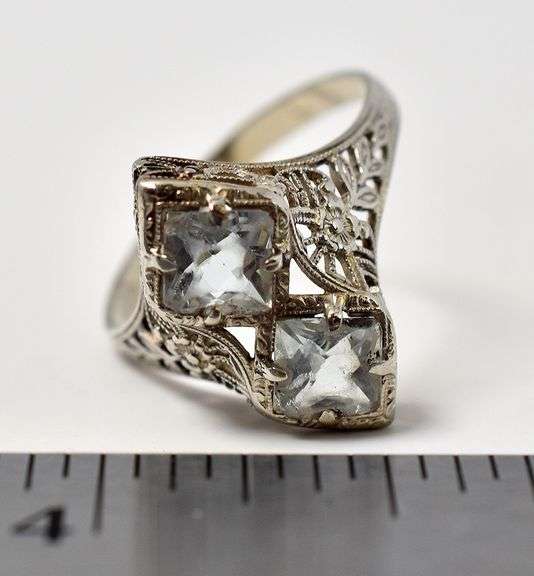 Vintage 14K White Gold Aquamarine Gemstone Ring