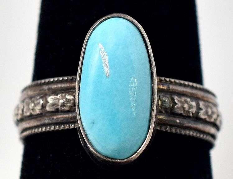 Turquoise Ring with Floral Design in Sterling Silver
