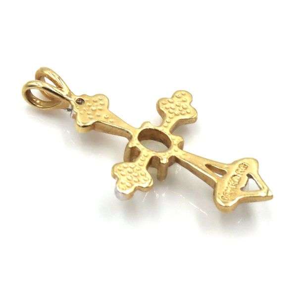 14kt Yellow gold opal cross pendant