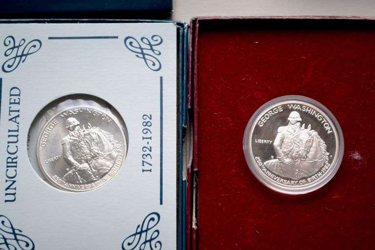 2 Unc &  Proof  1982 Washington Silver Comm Halves