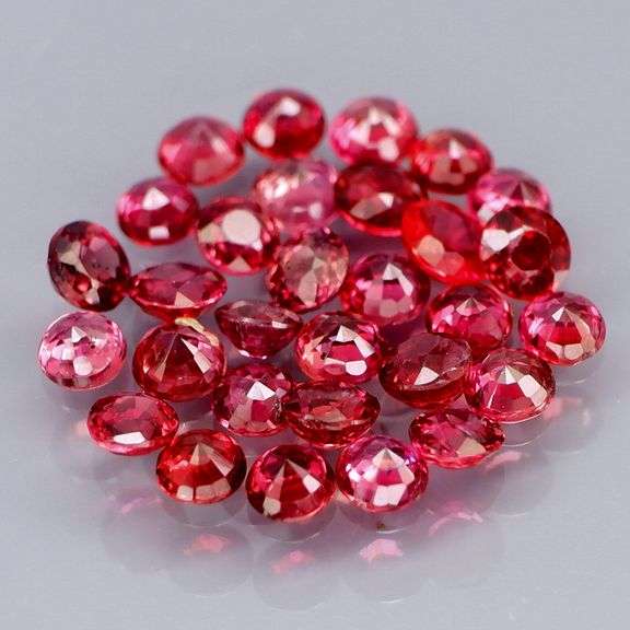 Untreated!!! Rose red!!! 2.97ct set of natural Sapphires!