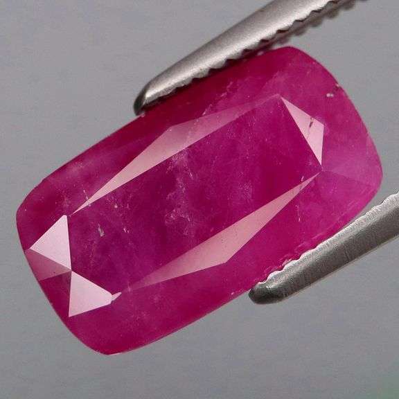 Cushion cut! 3.67ct REAL Burmese Ruby!
