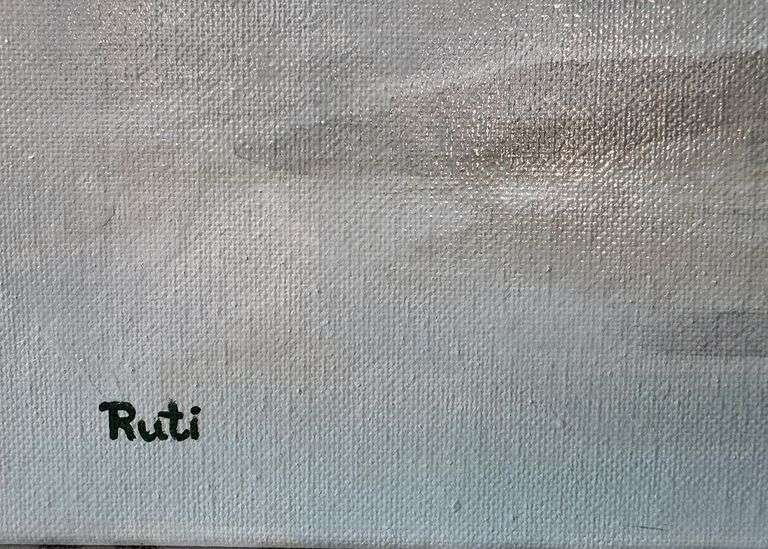 Floral elegance reimagined by Ruti Ruti Stein Blooming