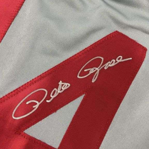 Autographed Pete Rose Cincinnati Baseball Jersey with COA