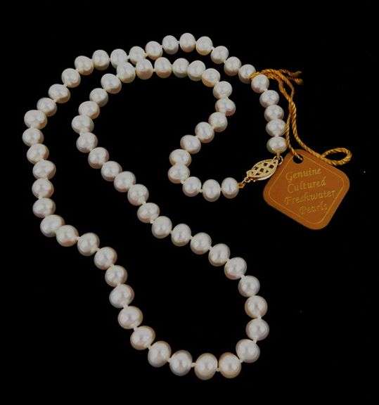 Elegant Cultured Pearls with 14K Gold Clasp