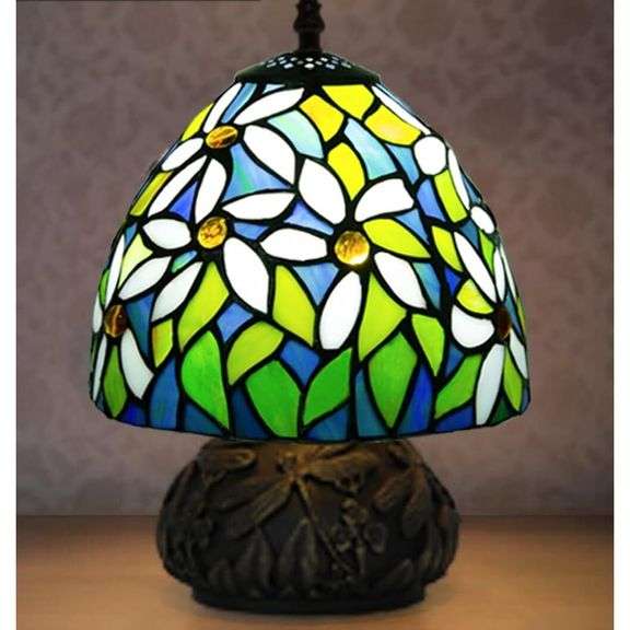White Flower Tiffany Stained Glass Mushroom Lamp