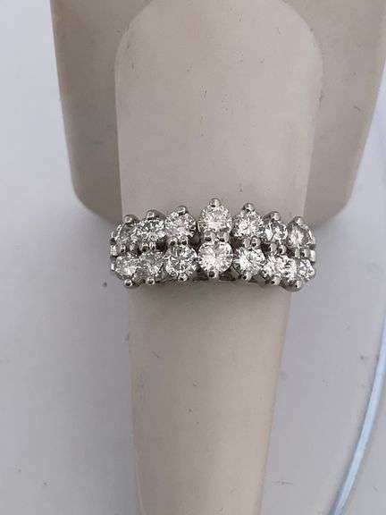 CETIFIED BRAND NEW PLATINUM DIAMOMND RING