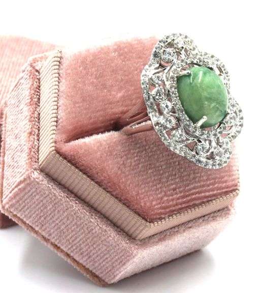 Exquisite 7.75CTS Oval Shaped Cabochon-Cut Natural Emerald & 2.35CTW White Sapphire ring in Sterling