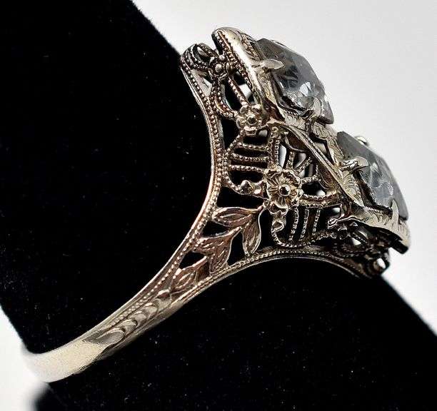 Vintage 14K White Gold Aquamarine Gemstone Ring