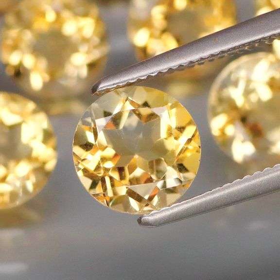 Ravishing 12.59ct top golden eye clean Citrine set