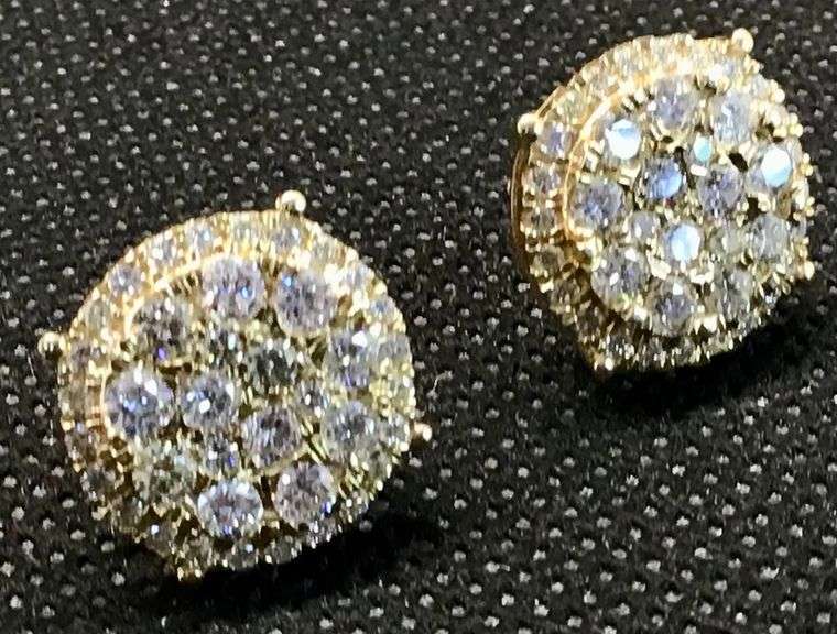 14K Yellow Gold Round Brilliant Cut Diamond Cluster Earring