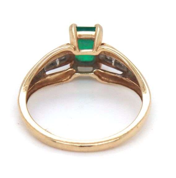 10kt Yellow gold synthetic emerald cut Emerald ring