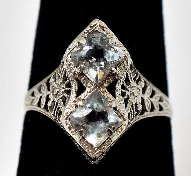 Vintage 14K White Gold Aquamarine Gemstone Ring