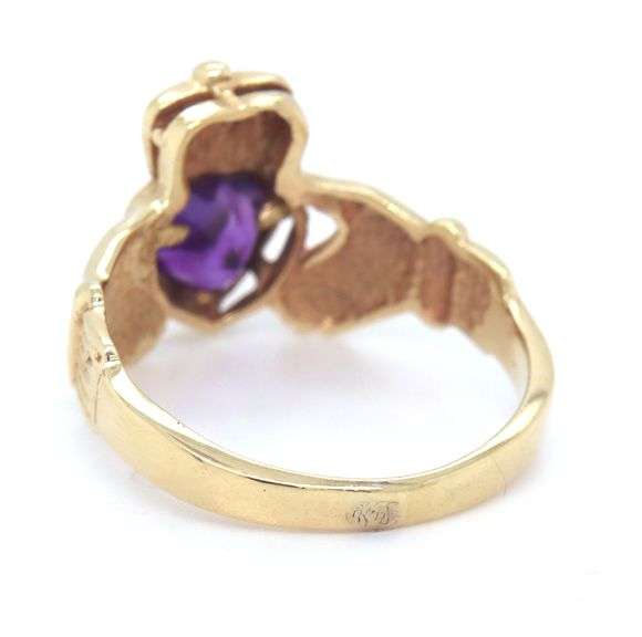 14kt Yellow gold bezel set amethyst Claddaugh ring