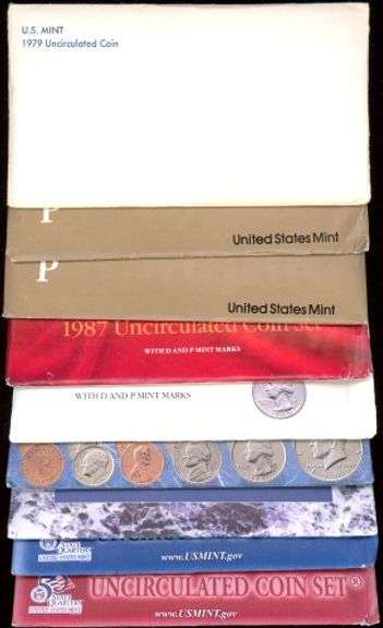 8 US Mint Sets in Original Envelopes: 1979-2000