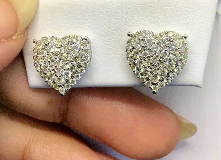 14K White Gold Round Brilliant Cut Diamond Cluster Earring