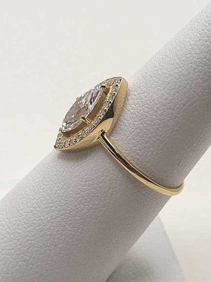 14K gold with 1.10 ctw pearl shape D, VVS1 lab grown diamond ring