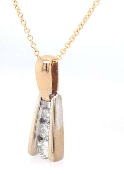 14kt Yellow gold 0.30ctw 3 stone diamond bar pendant on chain