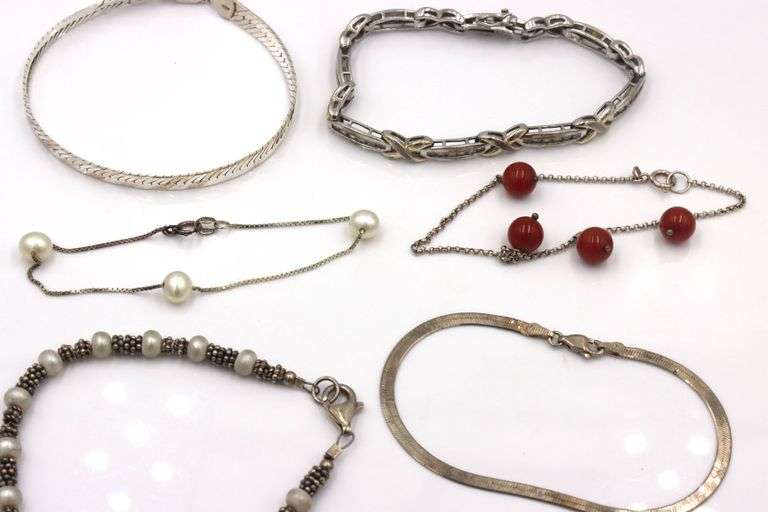Group lot of 8 vintage 925 sterling silver bracelets
