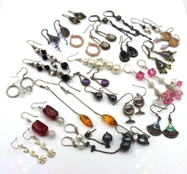 Group lot of vintage 925 sterling silver earrings