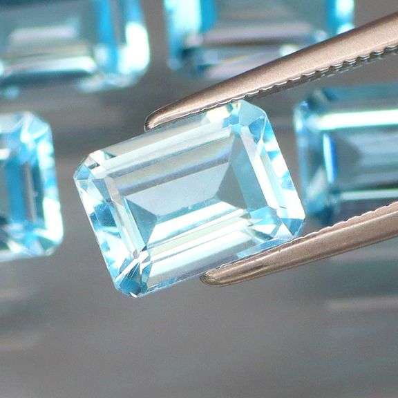 Matched! 5 piece 10ct full fire sky blue Topaz set