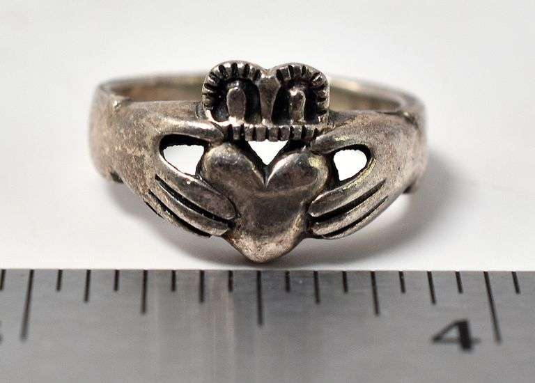 Claddagh Ring in Sterling Silver