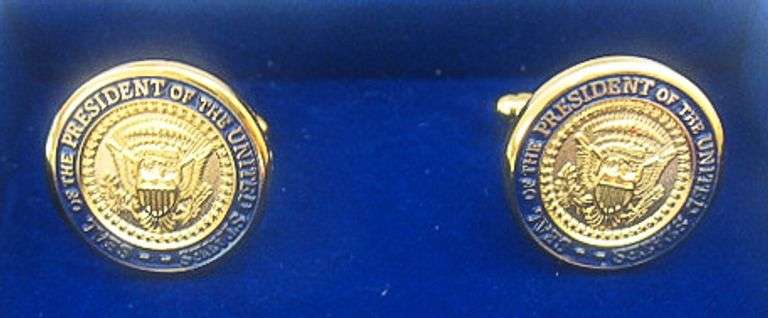 NEW RONALD REAGAN SIGNED PRSIDENTIAL CUFFLINKS