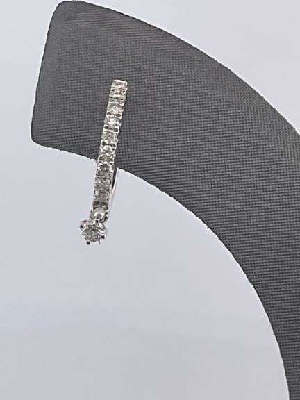 18K WHITE GOLD DIAMOND LOOP EARRINGS