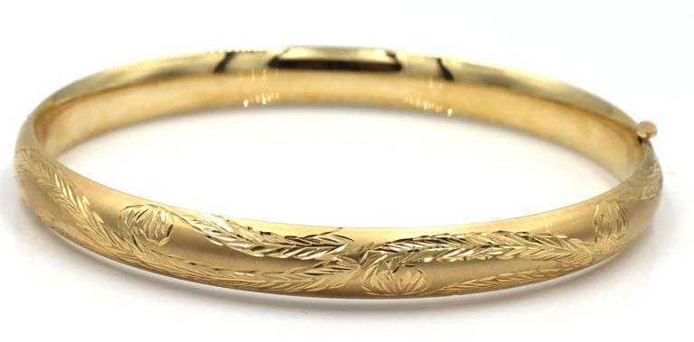 In Demand 14K YG 8" Etched Bangle