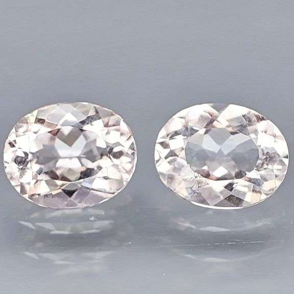 High fire 3.30ct 9x7mm pair of untreated Maorganites!