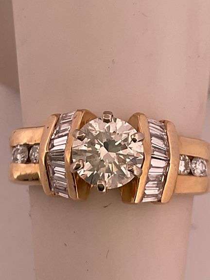 CERTIFIED BRAND NEW 14K YELLOW GOLD DIAMOND ENGAGEMENT RING