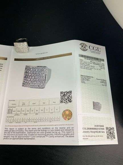 CERTIFIED 18K WHITE GOLD DIAMOND RING