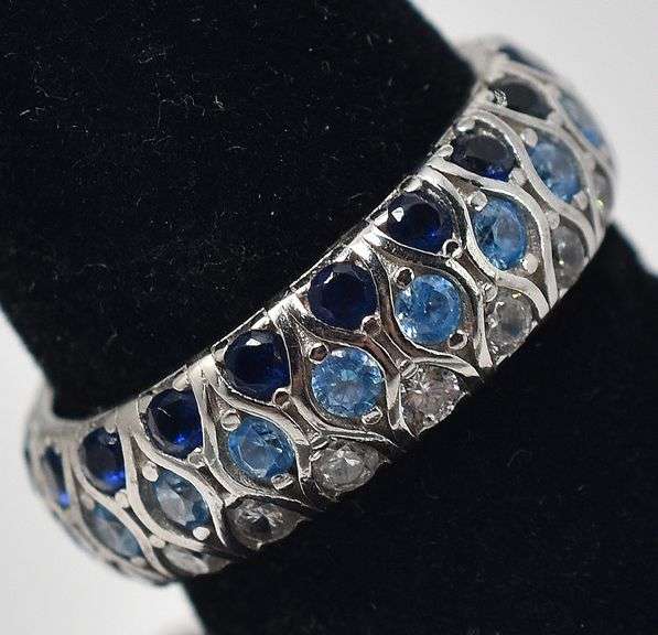 Gradient Blue Cz Band Ring in Sterling Silver