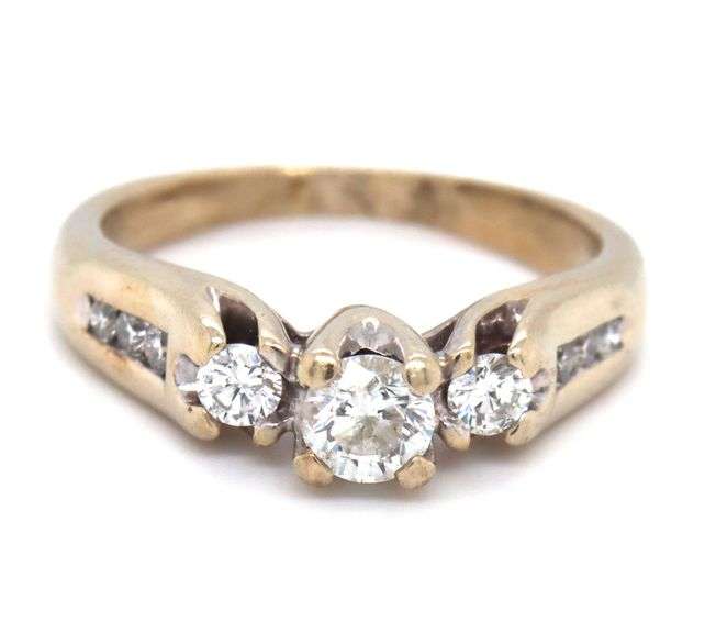 Nice Estate 14K WG Engagement Ring