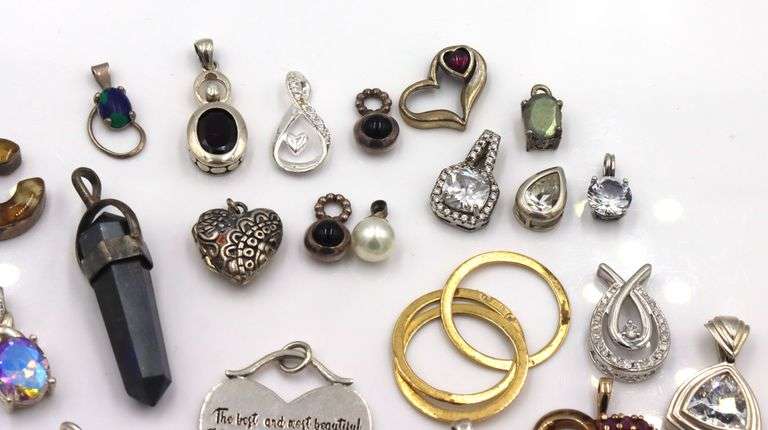 Group lot of Vintage 925 sterling silver pendants