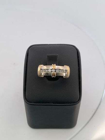 CERTIFIED BRAND NEW 14K WHITE AND YELLOW GOLD DIAMOND BAND / RING
