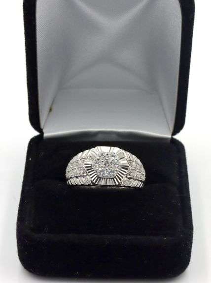 10kt White gold 0.50ctw diamond cluster Rolex style ring