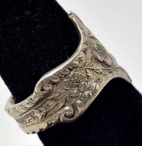Floral Handle Ring in Sterling Silver