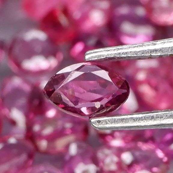 Premium 6.25ct 70 piece mixed cut Ruby set! Untreated!