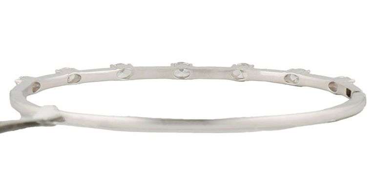 New 1.35ctw Oval Diamond Bar Station Bangle Bracelet in 18K