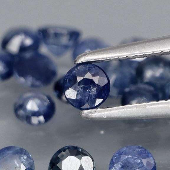 Heated only! 3.08ct top blue sapphire set