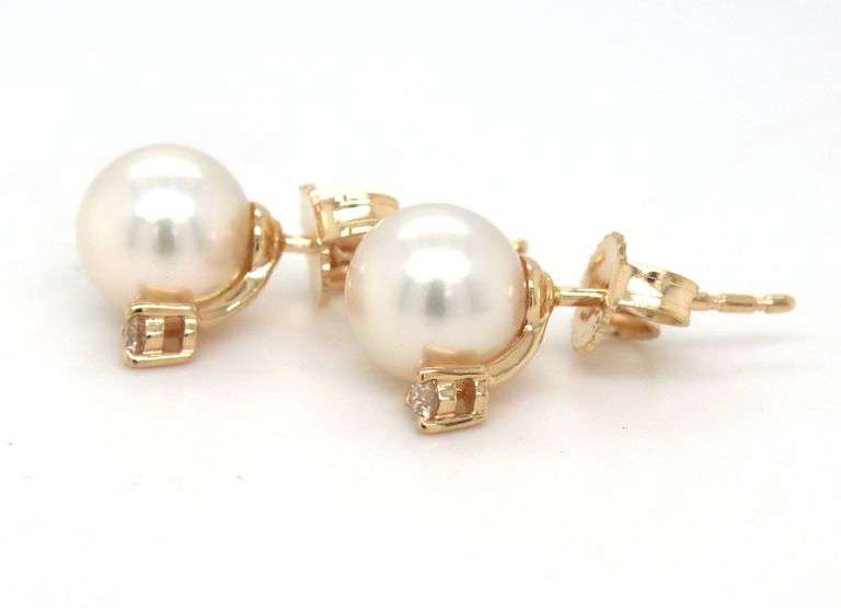 Blue Lagoon 7mm Akoya pearl and diamond stud earrings