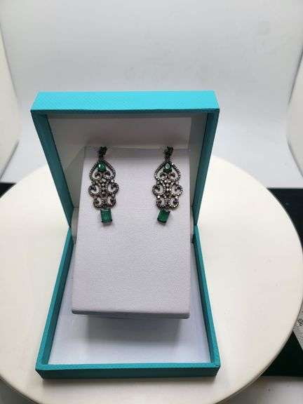 Handmade Elegant Earrings with 2.5ct Natural Colombian Emeralds & 1.5ct Diamond Accents