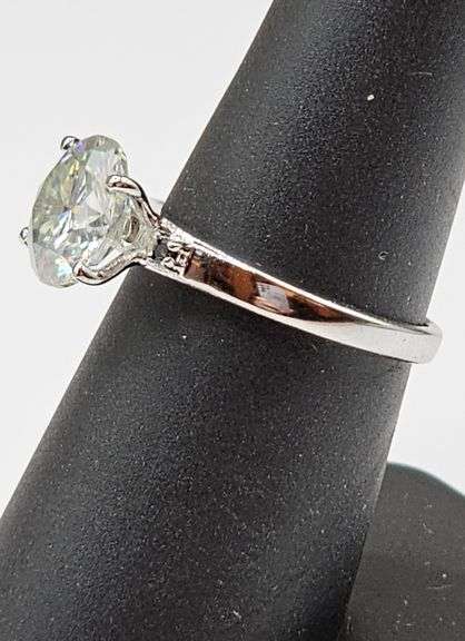 Sparkling 14 K White Gold Plate 2.75 Ct Lab Simulated Diamond Ring