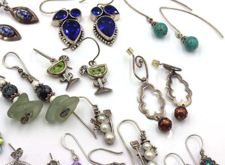 Group lot of Vintage 925 sterling silver earrings